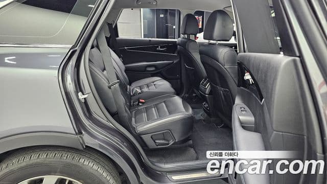 Kia The / новый New Sorento Master, 2019 12