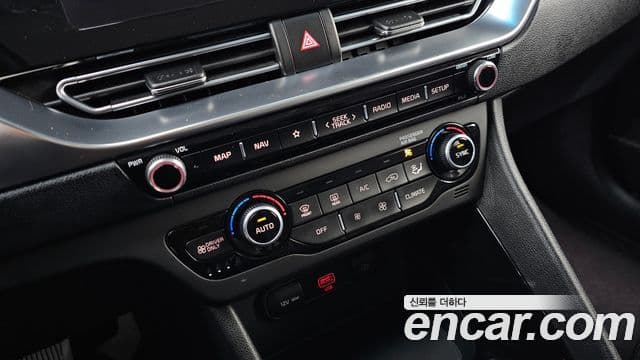 Kia The / новый New Niro Prestige, 2020 17