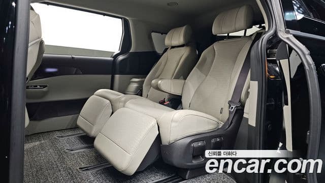 Kia Carnival 4세대 Signature, 2023 13
