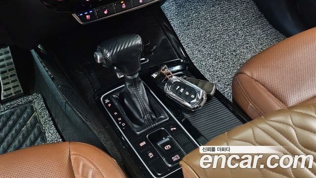 Kia The / новый New Sorento Master, 2020 9