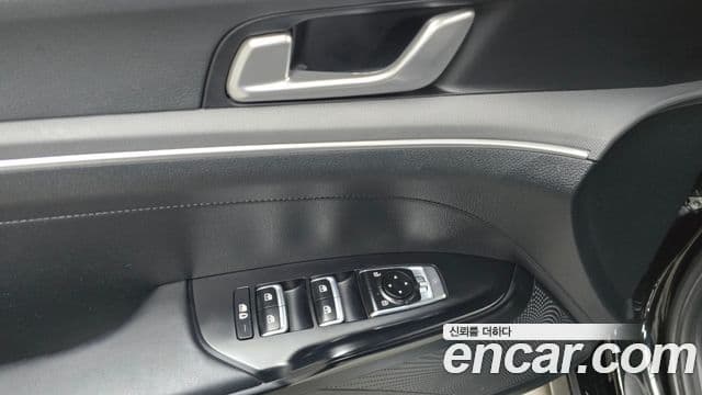 Kia K5 3세대 Trendy, 2022 17