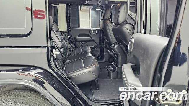 Jeep Wrangler (JL) 2.0 Overland Power top 4도어, 2021 12