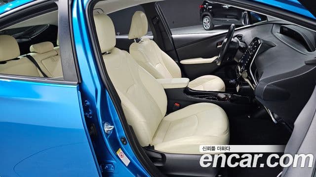 Toyota 프리우스 4세대, 2021 10