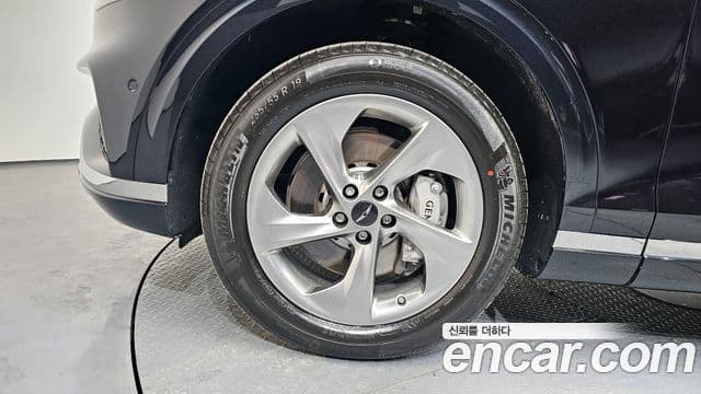 Genesis GV70, 2025 все фото