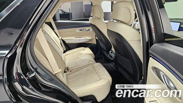 Genesis GV70, 2025 12