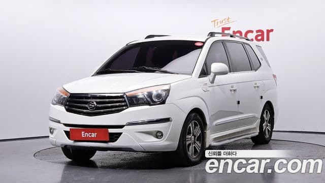 KG모빌리티(SsangYong) Korando 투리스모 4WD GT 9인승, 2015 1