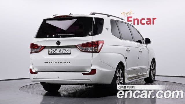 KG모빌리티(SsangYong) Korando 투리스모 4WD GT 9인승, 2015 2