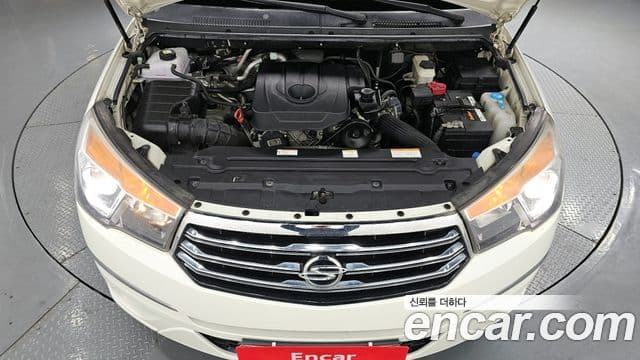 KG모빌리티(SsangYong) Korando 투리스모 4WD GT 9인승, 2015 6