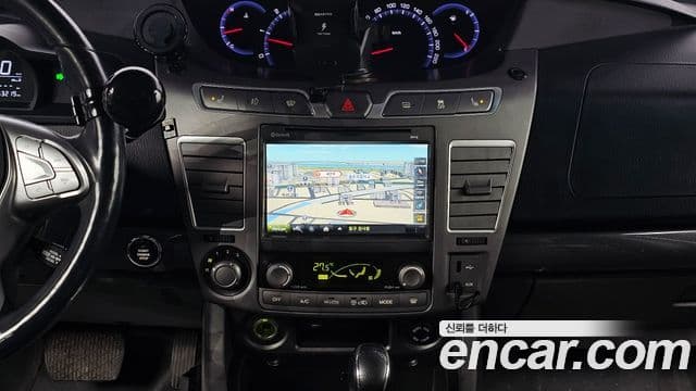 KG모빌리티(SsangYong) Korando 투리스모 4WD GT 9인승, 2015 15
