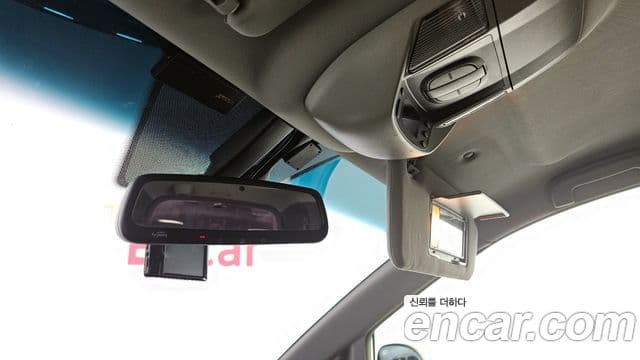 KG모빌리티(SsangYong) Korando 투리스모 4WD GT 9인승, 2015 19