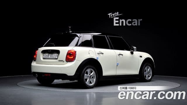 Mini Cooper D 3세대, 2016 2