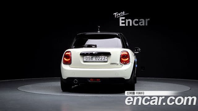 Mini Cooper D 3세대, 2016 4