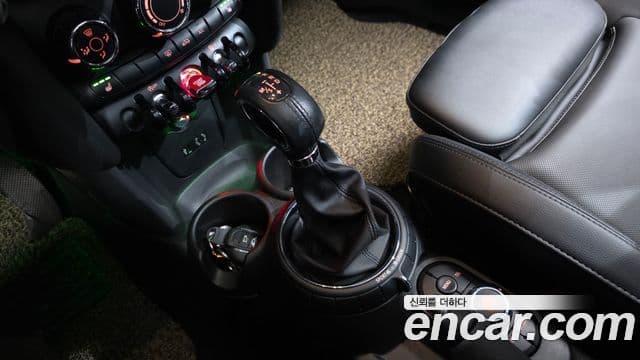 Mini Cooper D 3세대, 2016 9