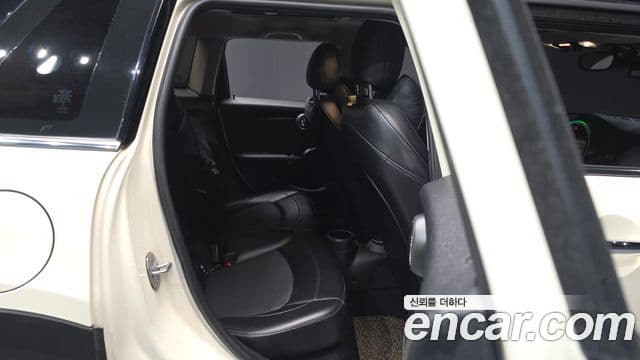 Mini Cooper D 3세대, 2016 12