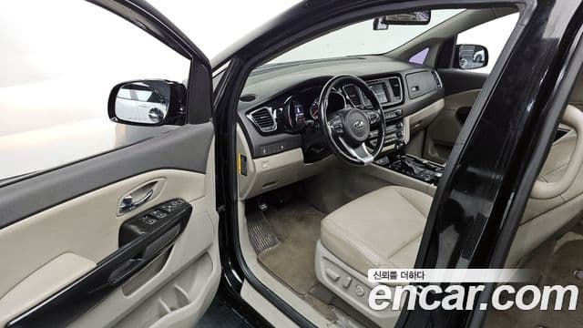 Kia All New Carnival Prestige, 2016 11