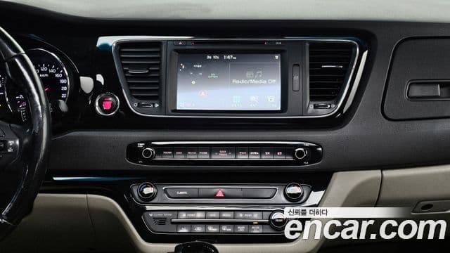 Kia All New Carnival Prestige, 2016 15