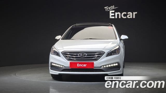 Hyundai LF Sonata Special, 2016 3