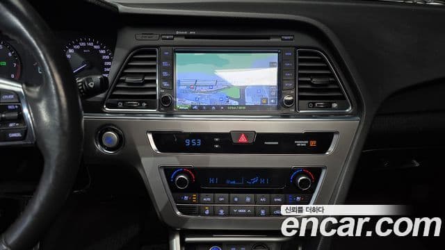 Hyundai LF Sonata Special, 2016 14