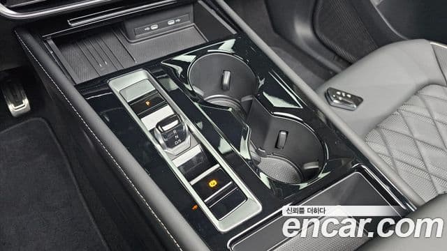 Volkswagen Atlas 2.0 TSI R-LINE 6인승, 2025 9