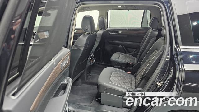 Volkswagen Atlas 2.0 TSI R-LINE 6인승, 2025 12