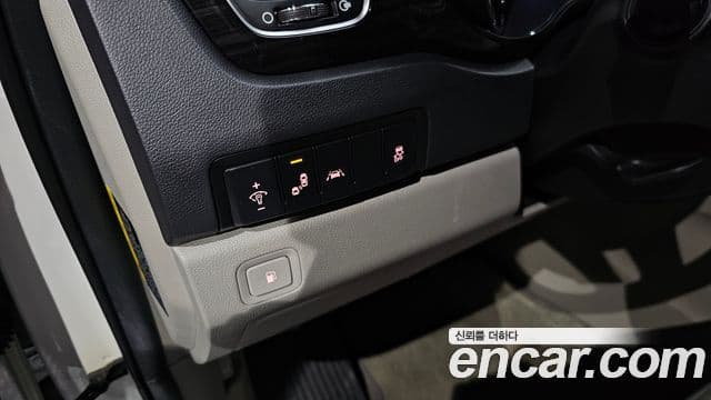 Kia The / новый New Carnival VIP, 2019 14