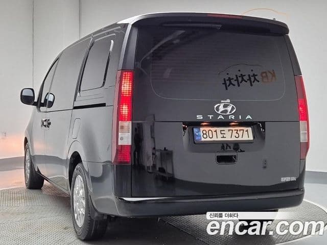 Hyundai Staria Modern, 2022 2