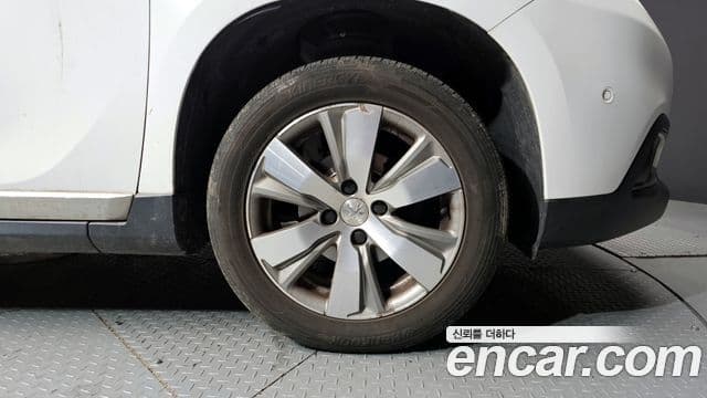 Peugeot 2008 1.6 BlueHDi Felline, 2017 все фото