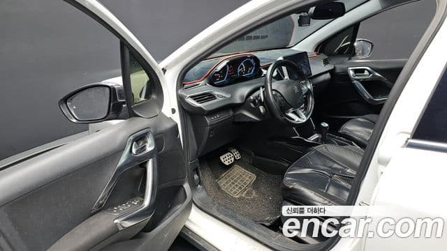 Peugeot 2008 1.6 BlueHDi Felline, 2017 11