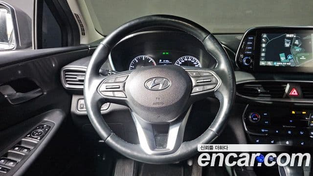 Hyundai Santa Fe TM Exclusive, 2020 11