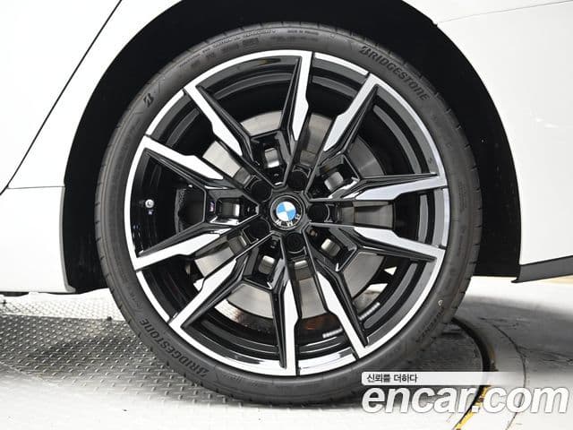 BMW 8시리즈 (G15) M850i xDrive Gran Coupe, 2025 все фото