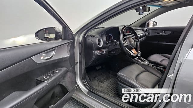 Kia The / новый New K3 2세대 Trendy, 2022 11