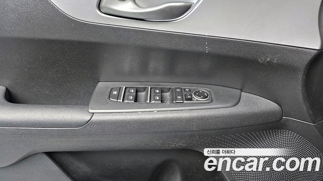 Kia The / новый New K3 2세대 Trendy, 2022 16