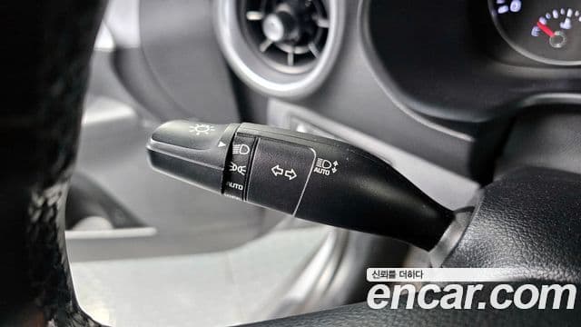 Kia The / новый New K3 2세대 Trendy, 2022 19