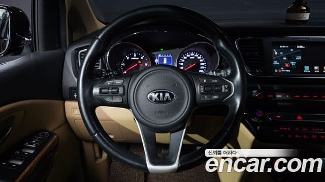Kia All New Carnival Prestige, 2018 13