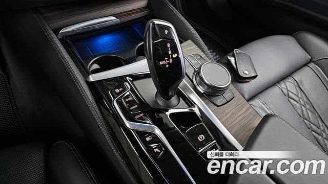 BMW 5시리즈 (G30) Luxury, 2023 9