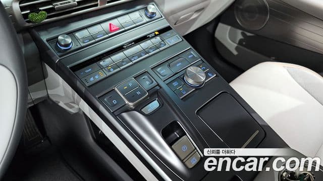 Hyundai NEXO Premium, 2020 9