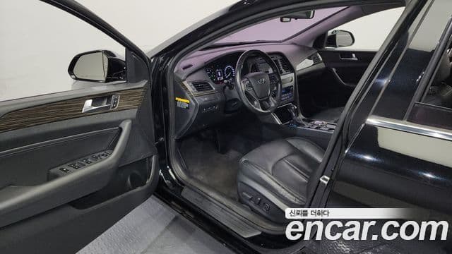 Hyundai LF Sonata LPI Modern(для людей с инвалидностью), 2015 10