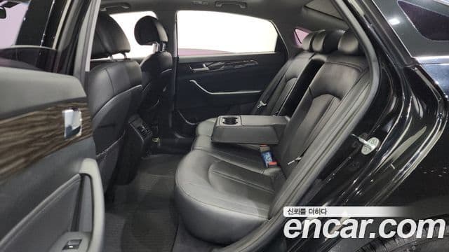 Hyundai LF Sonata LPI Modern(для людей с инвалидностью), 2015 11