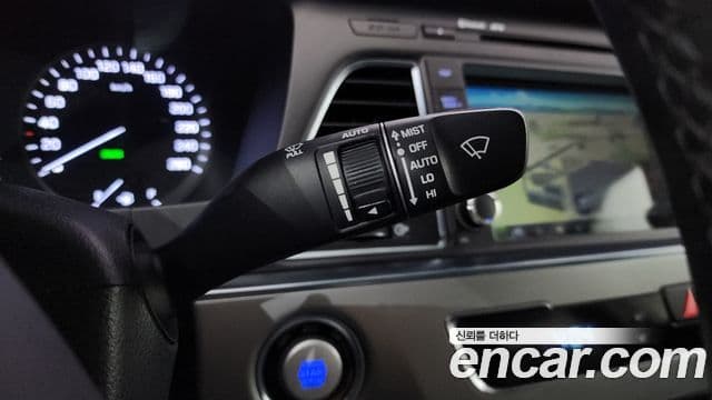 Hyundai LF Sonata LPI Modern(для людей с инвалидностью), 2015 16