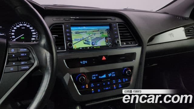 Hyundai LF Sonata LPI Modern(для людей с инвалидностью), 2015 17