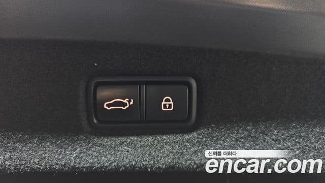 Genesis G90 Luxury, 2019 20