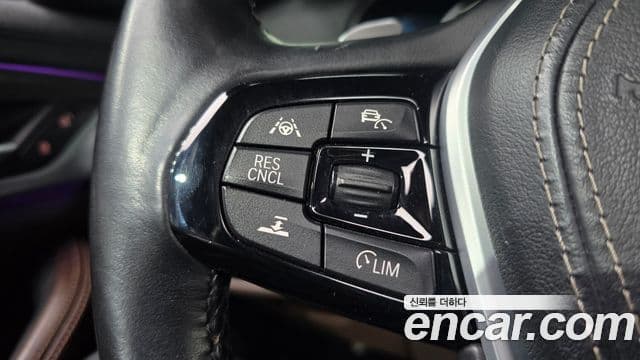 BMW 5시리즈 (G30) 520d M Sport Plus, 2017 19