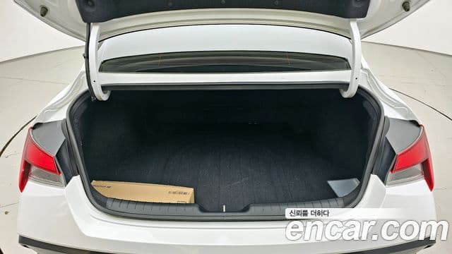 Hyundai The / новый New Avante гибрид (CN7) Smart, 2024 20