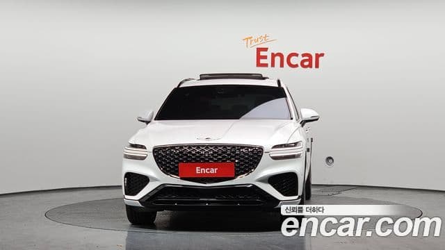 Genesis GV70, 2022 3