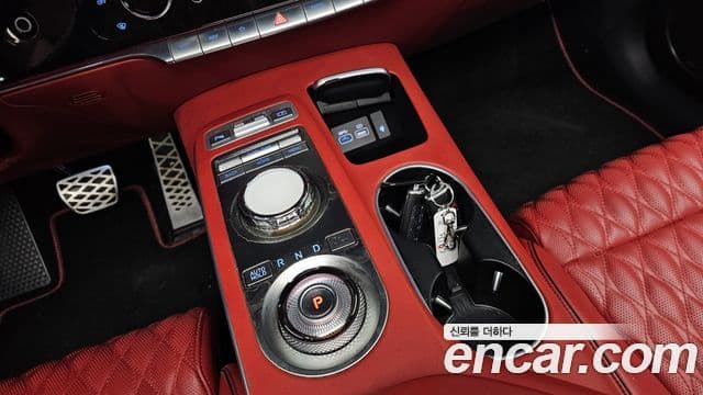 Genesis GV70, 2022 9