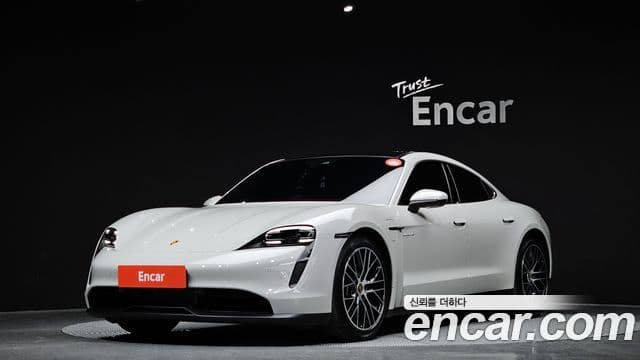 Porsche 타이칸 базовый, 2022 1