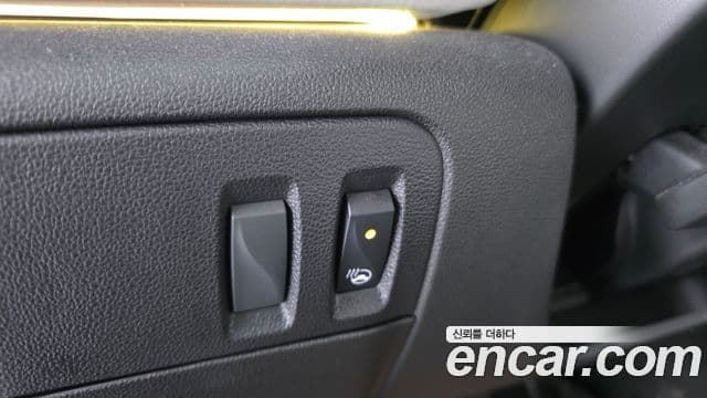 Renault Korea(Samsung) SM6 2.0 LPe RE (для людей с инвалидностью), 2019 13