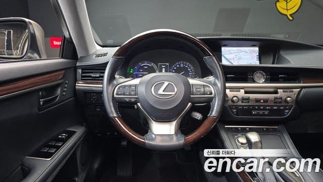 Lexus New ES300h XV60, 2016 13