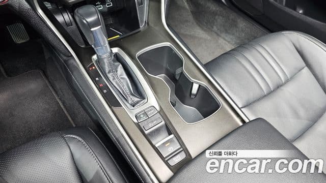 Honda Accord 10세대 1.5 турбо, 2022 9
