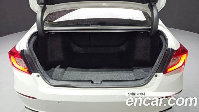 Honda Accord 10세대 1.5 турбо, 2022 20
